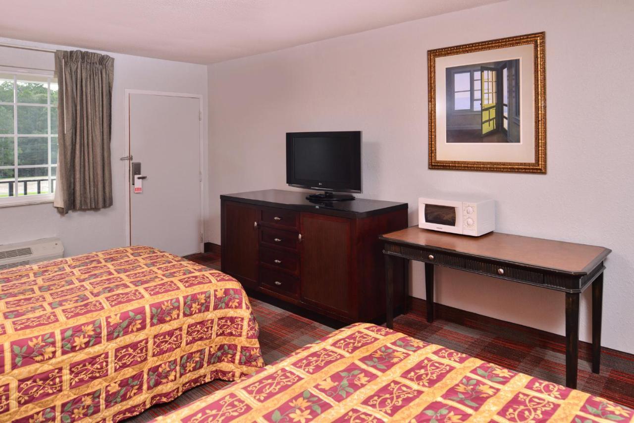 Americas Best Value Inn Richmond South Bellwood Exterior photo